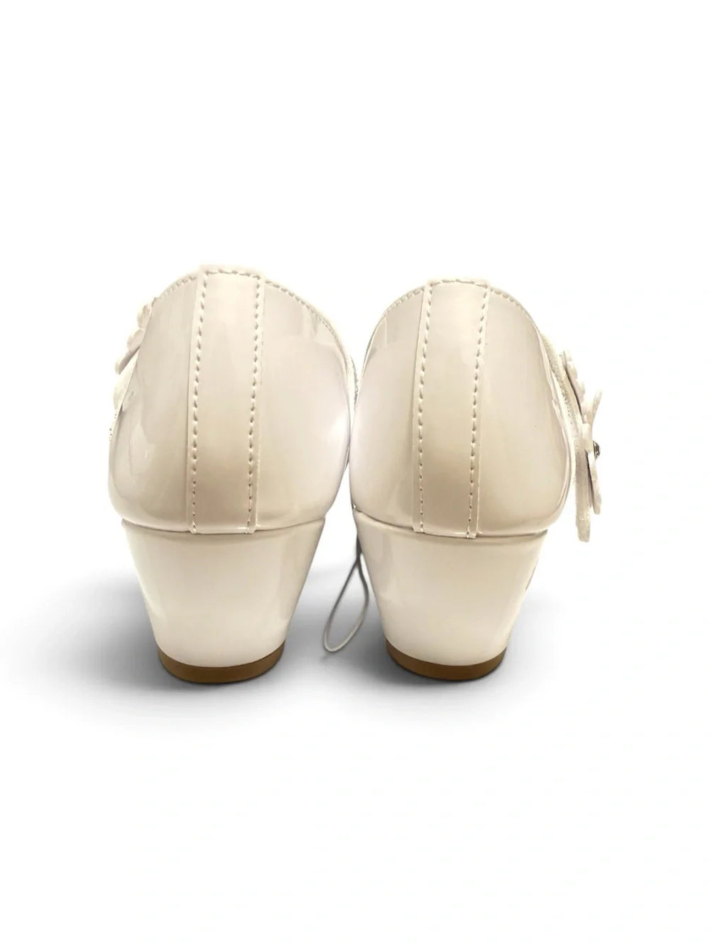 Rachel Shoes white Patent Mary Jane Dress Shoes with Flower Accent, size 2 new